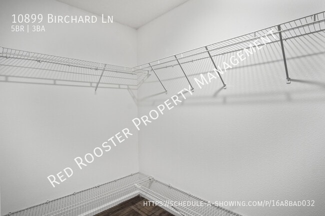 Building Photo - 10899 Birchard Ln