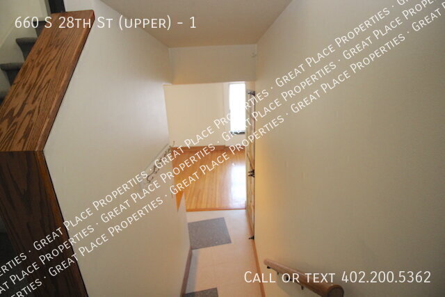 Building Photo - 660 S 28th St