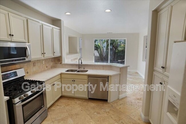 Building Photo - 30343 W Cedar Oak Ln