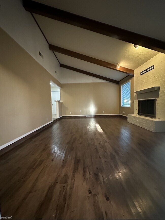 Building Photo - 2 br, 2 bath Duplex - 4470 Ridgecrest Circ...