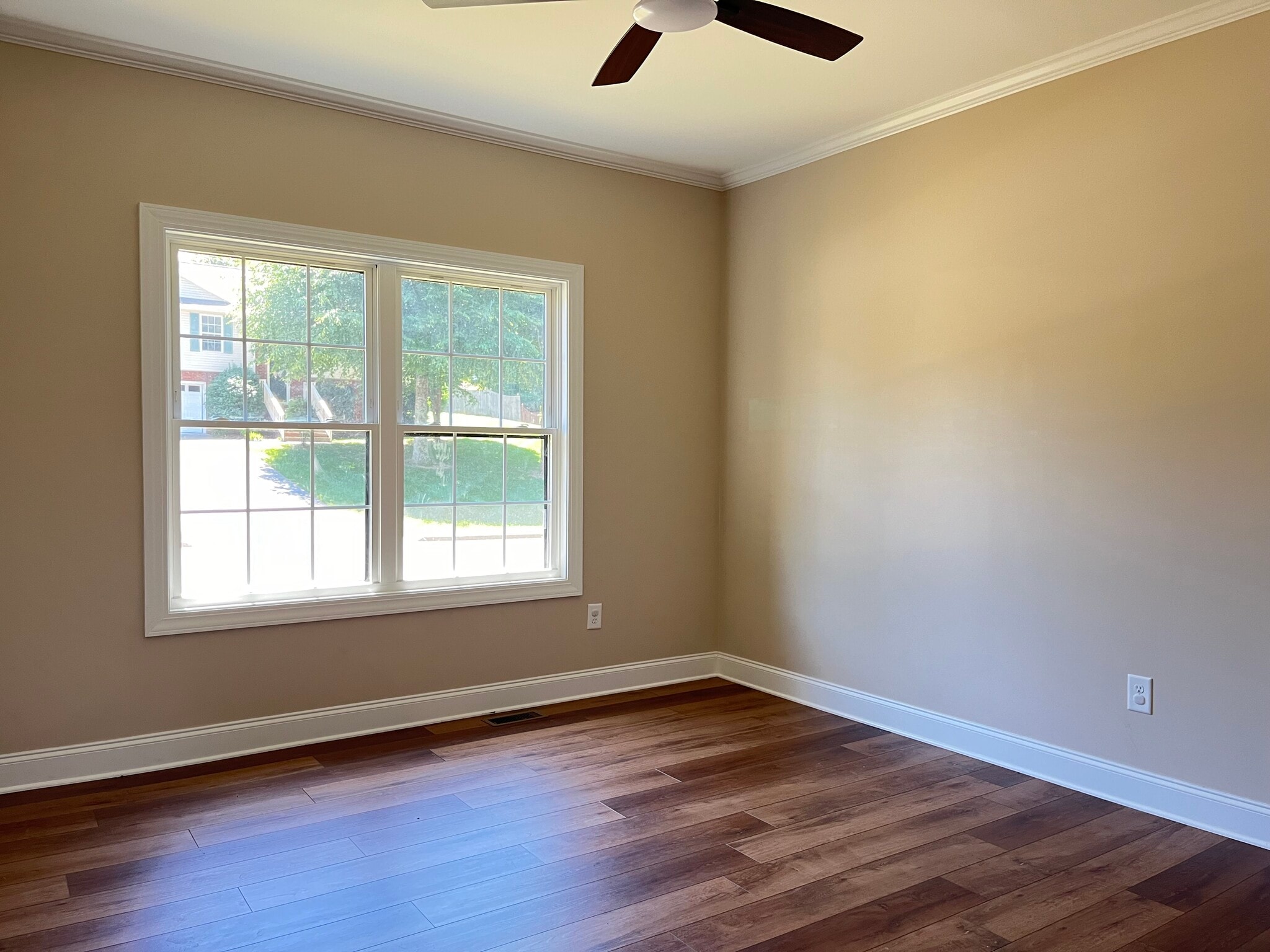 Building Photo - 3006 Vicksburg Rd