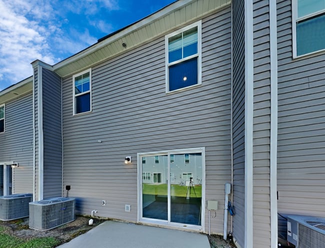 Building Photo - 26 Brown Thrasher Ct