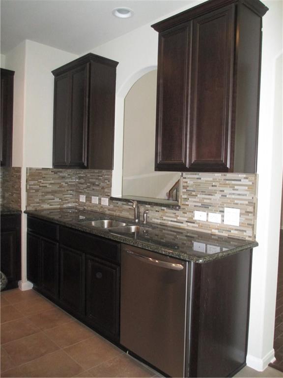 Building Photo - 1704 Willow Vista