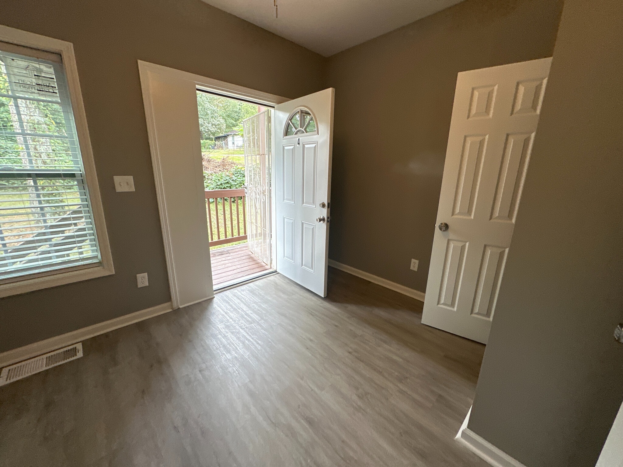 Building Photo - Room in House on Etheridge Dr NW
