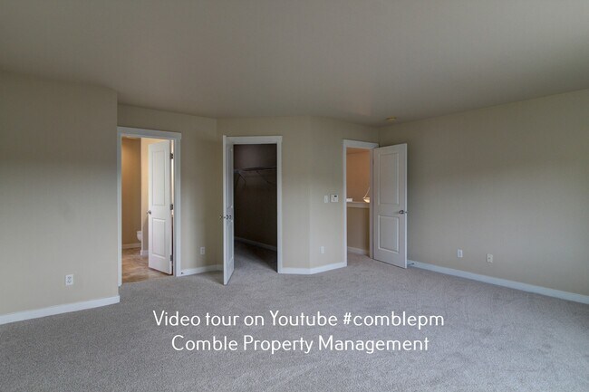 Building Photo - 17321 13th Dr SE