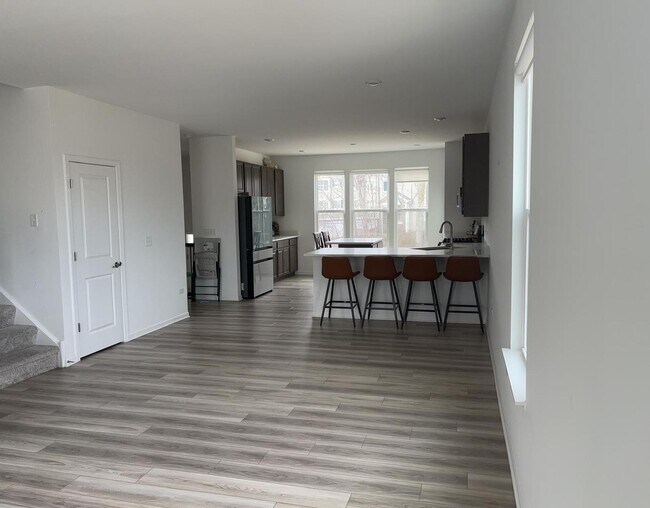 Building Photo - 602 Wolverine Dr