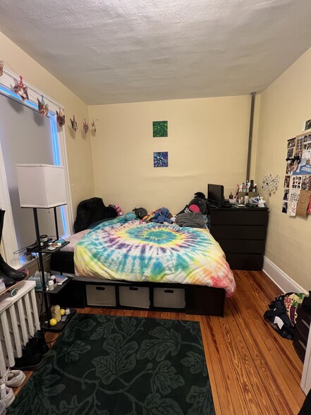 Building Photo - 17 Dow St