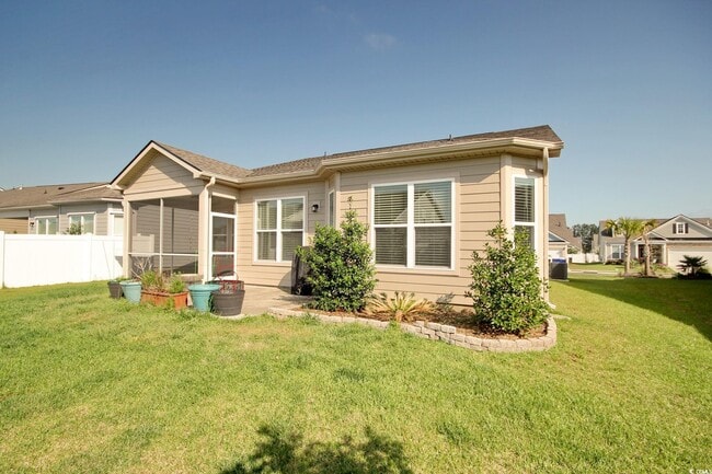 Building Photo - 876 Culbertson Ave