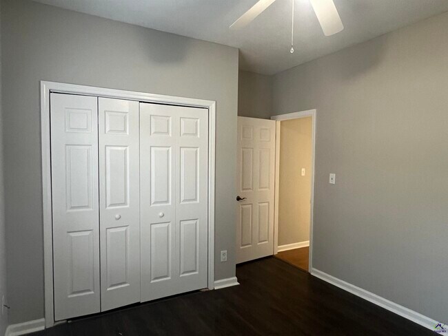 Building Photo - 253 Chadwick Cir