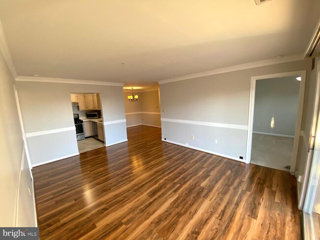 Building Photo - 13205 Cloppers Mill Dr
