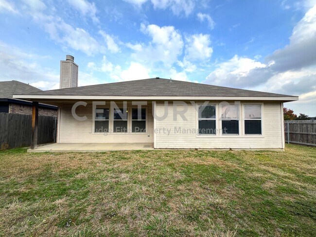 Building Photo - Well Maintained 4/2/2 Home Nestled on Corner Lot in Ft. Worth!