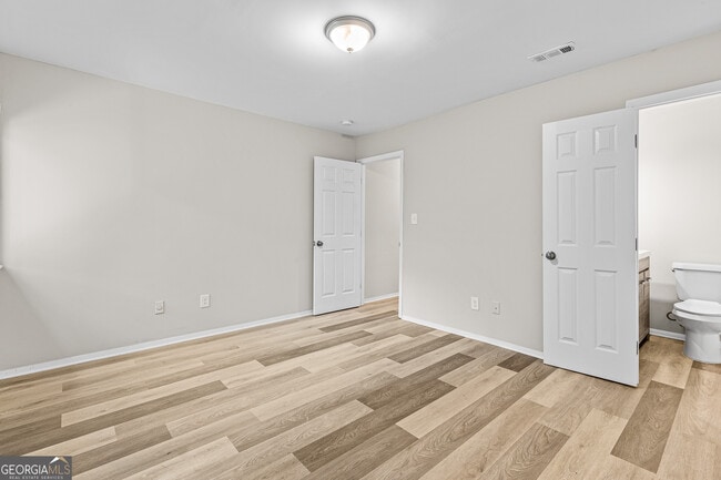 Building Photo - 6349 Holcomb Way