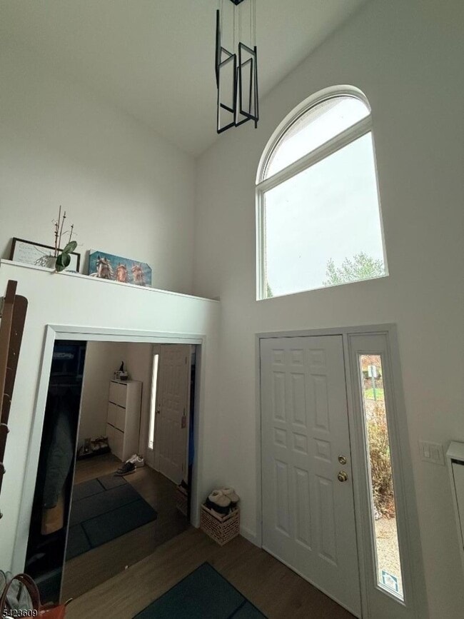 Building Photo - 22 Castle Ridge Dr