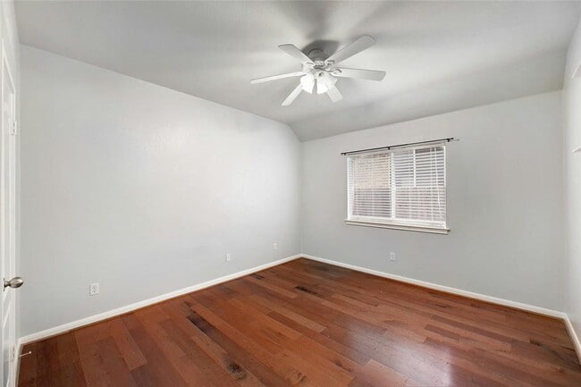 Building Photo - 3806 Azur Ln