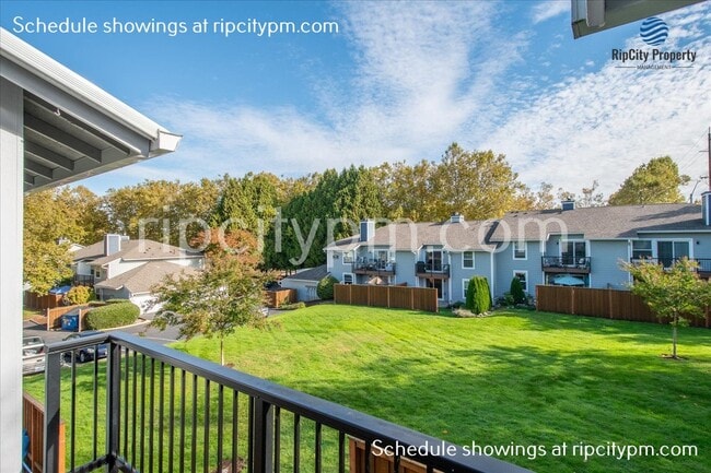 Building Photo - 8312 SW Mohawk St