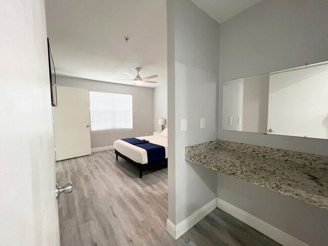 Building Photo - 7250 Westpointe Blvd