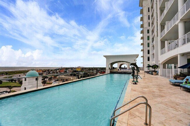 Building Photo - 500 Seawall Blvd