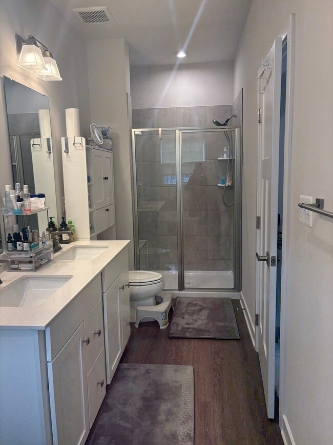 Building Photo - 16573 Fife Wy