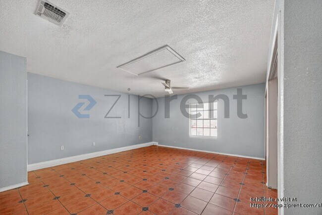 Building Photo - 8314 Clays Point