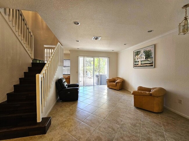 Building Photo - 7533 Topiary Ave