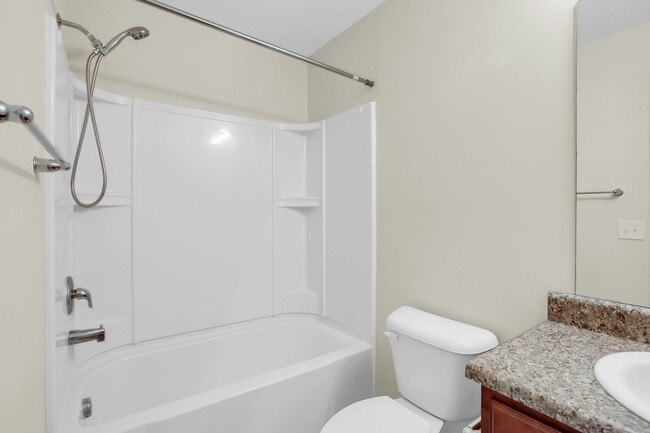 Building Photo - 3 Bedroom 2.5 Bathroom Townhome in Richmon...