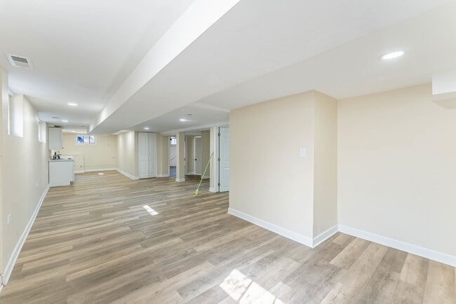Building Photo - 32 S Monterey Ave