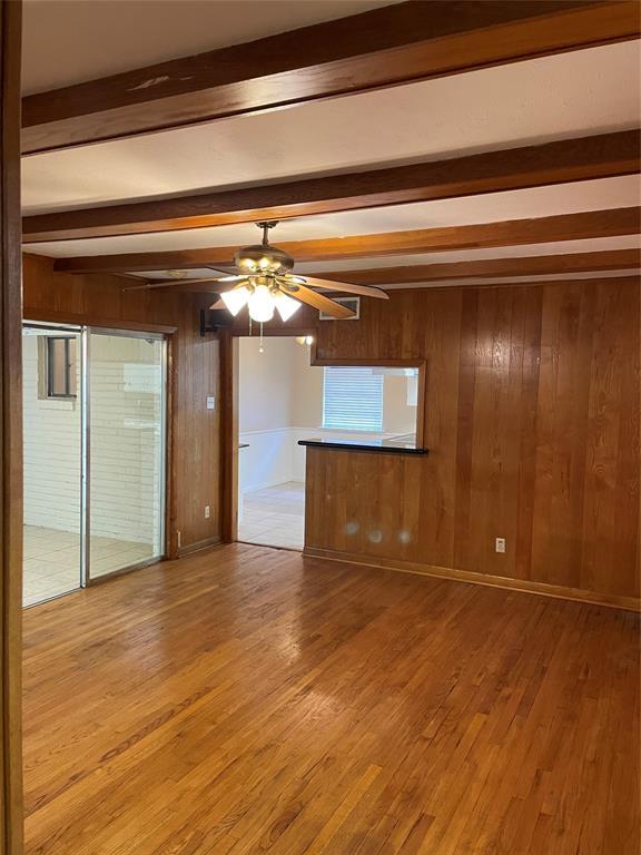 Building Photo - 3727 Woodvalley Dr
