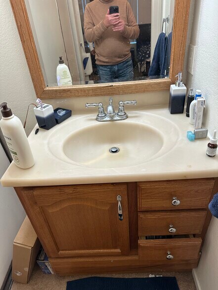 Building Photo - 8540 Summerdale Rd