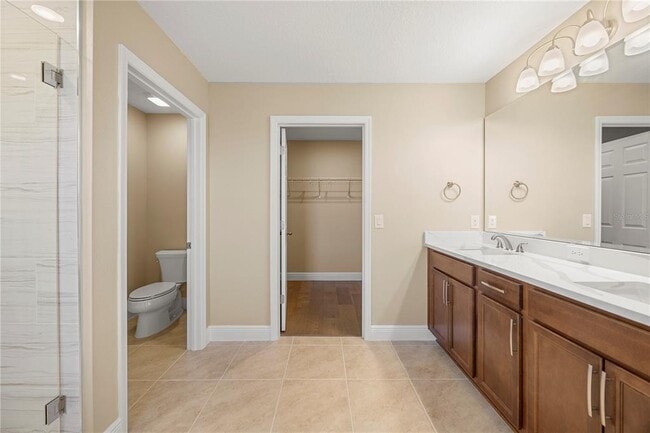 Building Photo - 2049 Heart Lk Dr