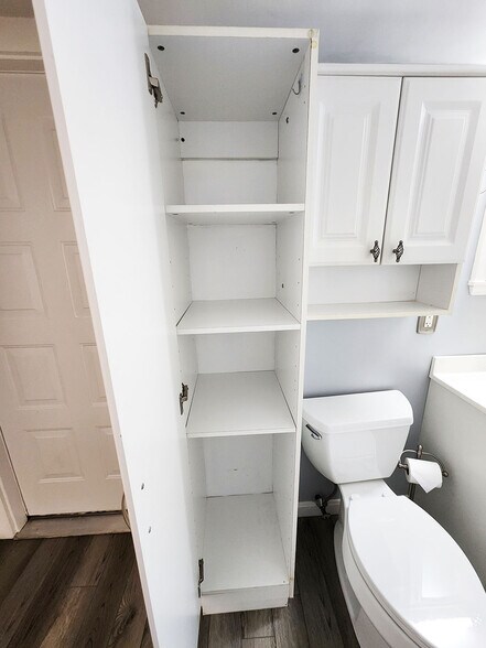 Building Photo - 216 5th St