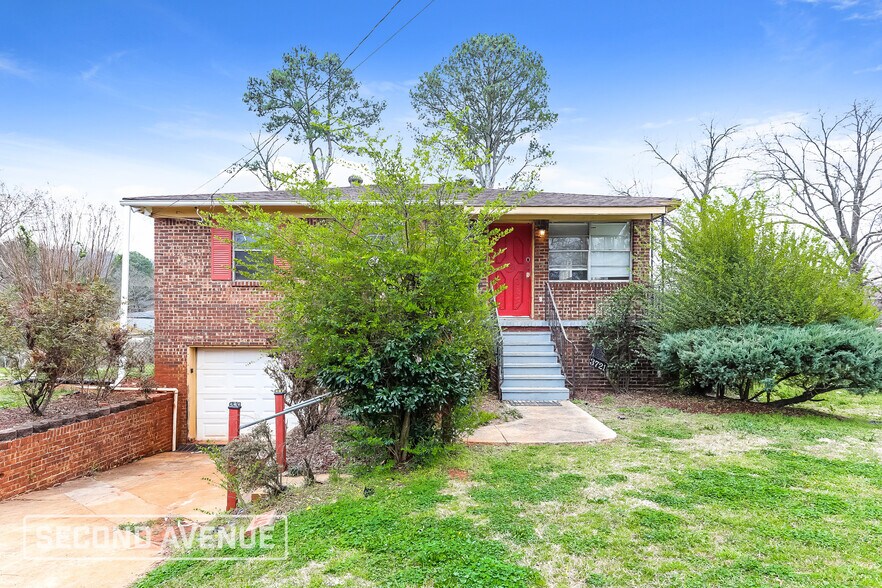 Primary Photo - 3721 Grasselli Ave SW