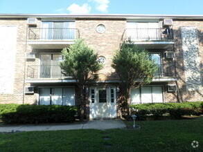 Building Photo - 1665 Harbor Ave