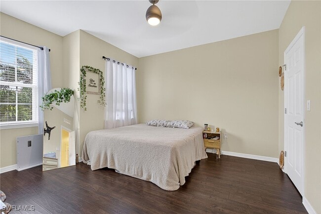 Building Photo - 10825 Alvara Way