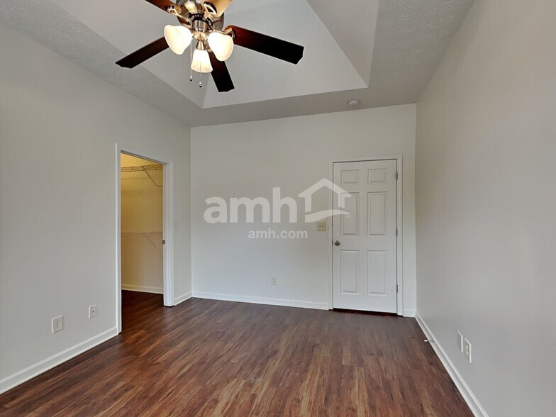 Building Photo - 177 Stanley Dr