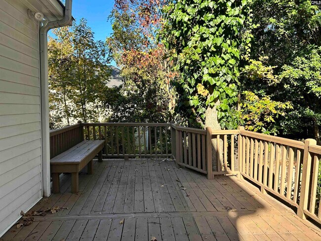 Building Photo - 305 Dean Hall Ln