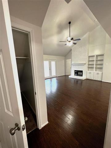 Building Photo - 6300 Brookcrest Dr