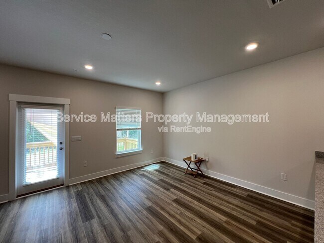 Building Photo - 9427 Nature Creek Blvd