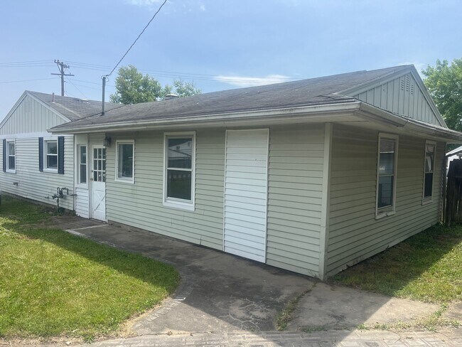 Building Photo - 4217 Old Riverside Dr