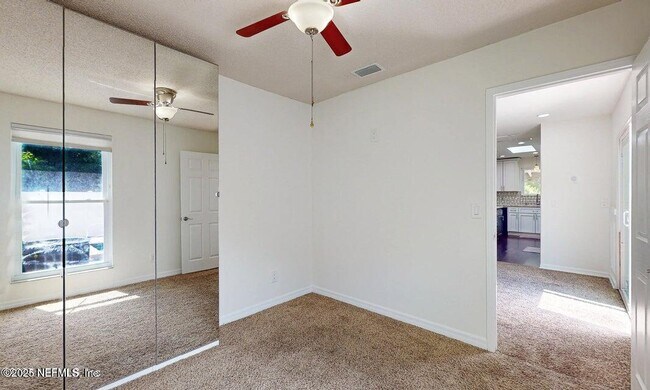 Building Photo - 6433 River Point Dr