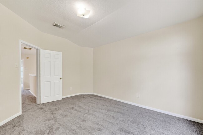 Building Photo - 16119 Gavin Ln