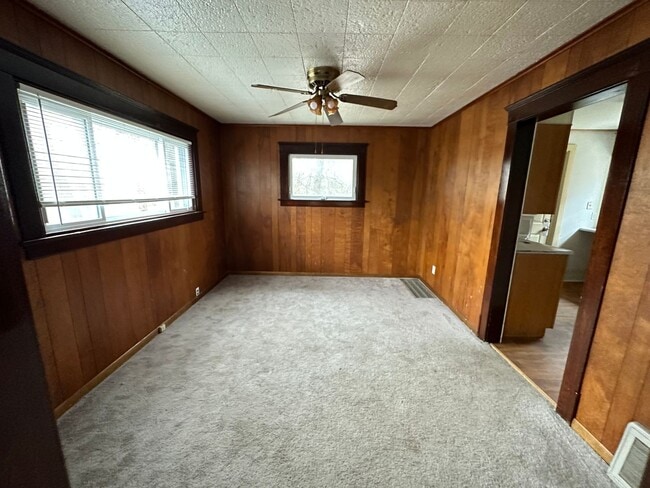 Building Photo - Spacious 3-Bedroom Home Near Jackson High ...