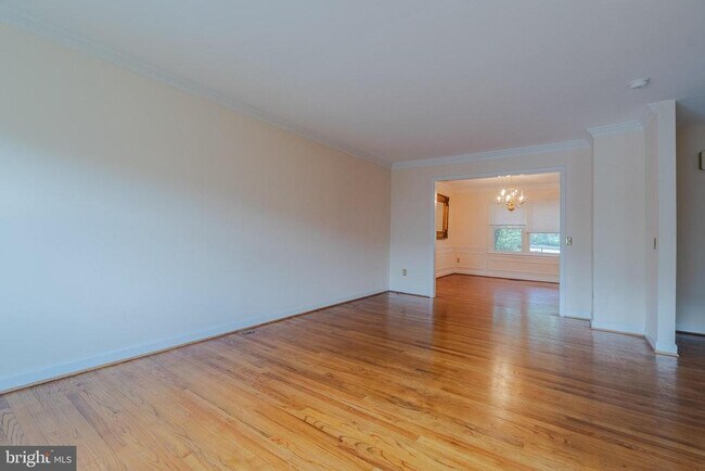 Building Photo - 3548 S George Mason Dr