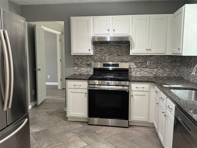 Building Photo - 2910 Arden Ridge Dr