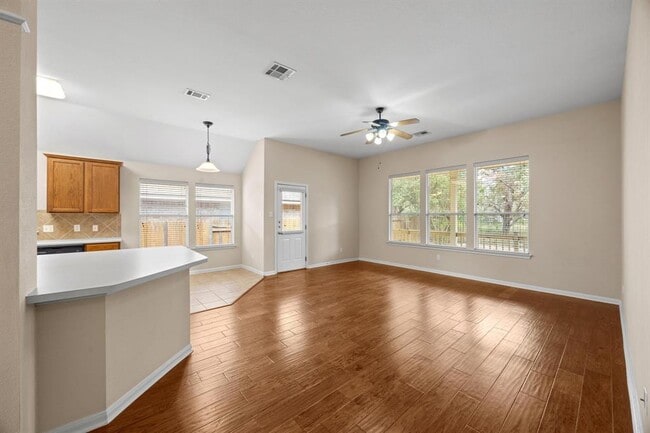 Building Photo - 3808 Noe Ln