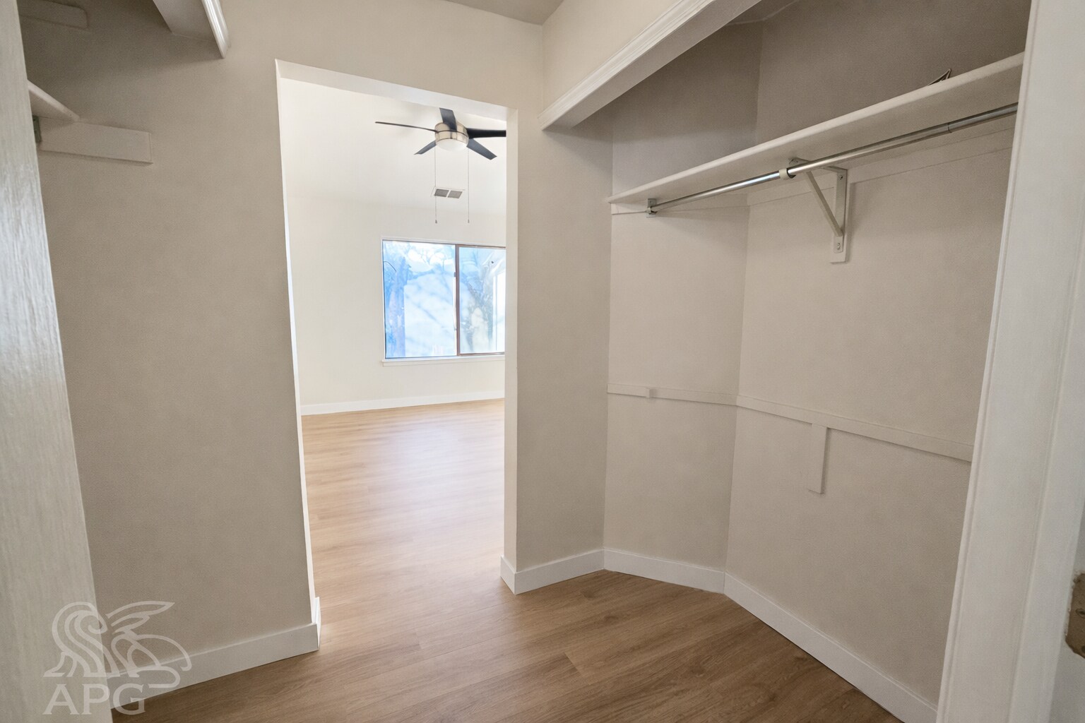 Building Photo - 1070 Acapulco Ct