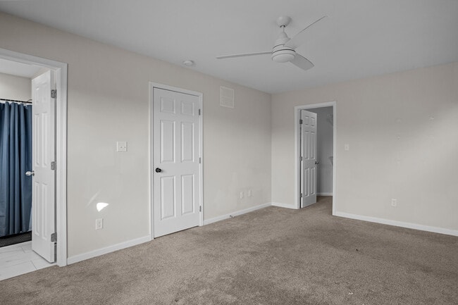 Building Photo - 68 W County St