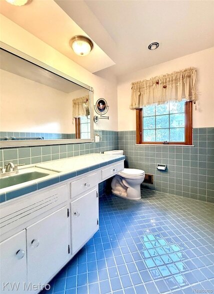 Building Photo - 1448 Inwoods Cir