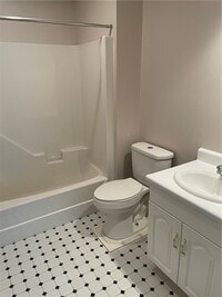 Building Photo - 245 Roseland Ln