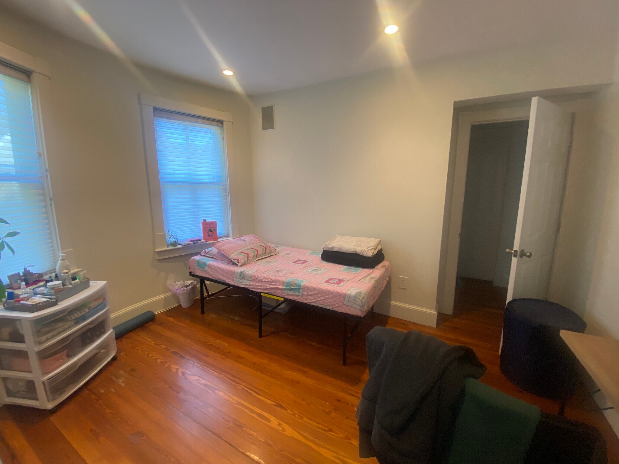 Building Photo - 151 Highland St