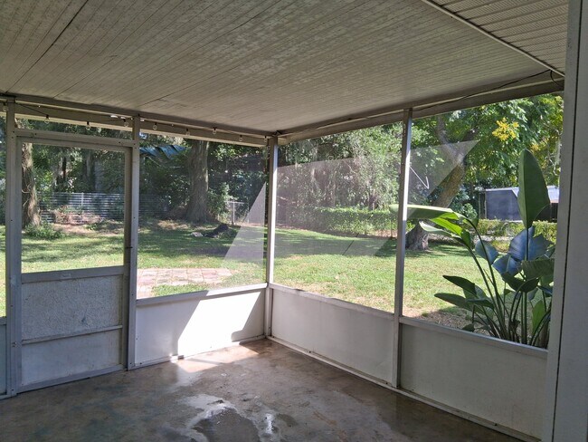 Building Photo - 4827 Edmund Ct